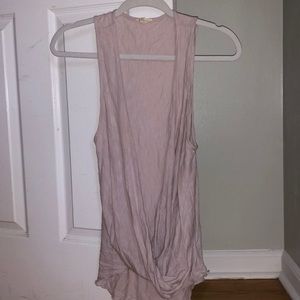 Low Cut silence and noise top